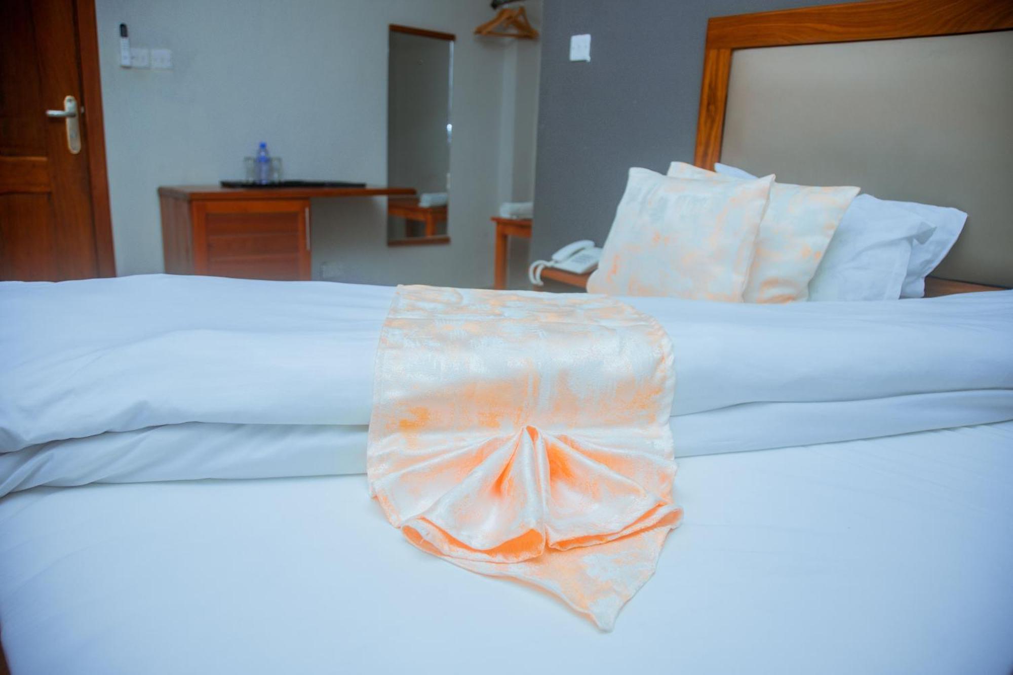 Le Grand Marie Hotel Dar es Salaam Exterior foto